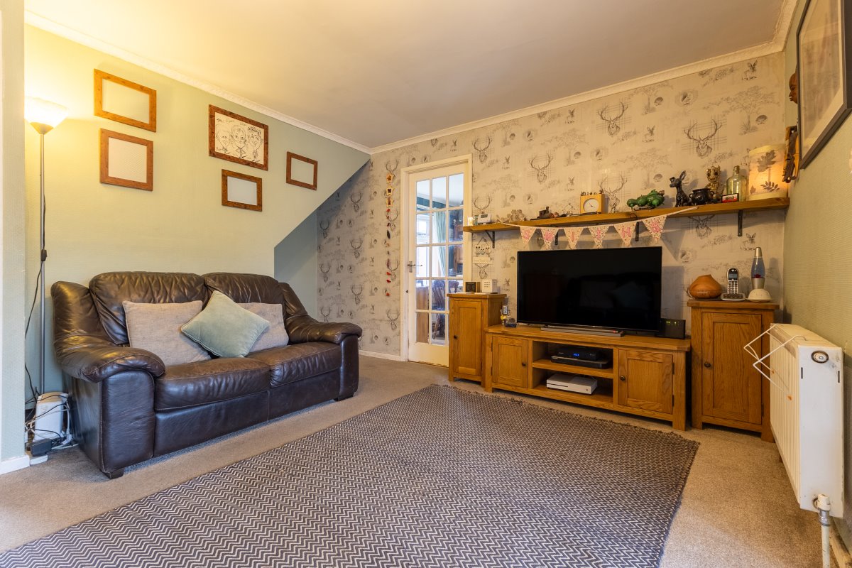 11 Branstone Grove Ossett  WF5 9SU image 2