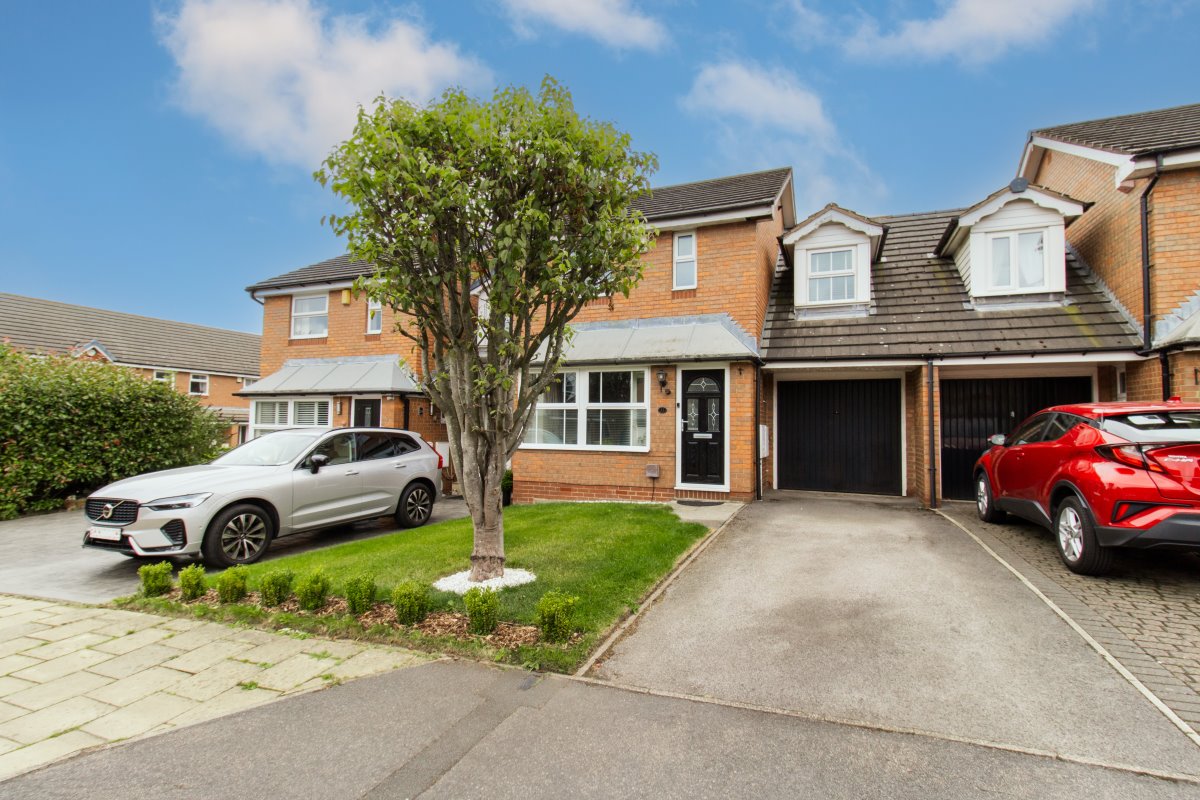 22 Meadowgate Croft Lofthouse  WF3 3SS image 0