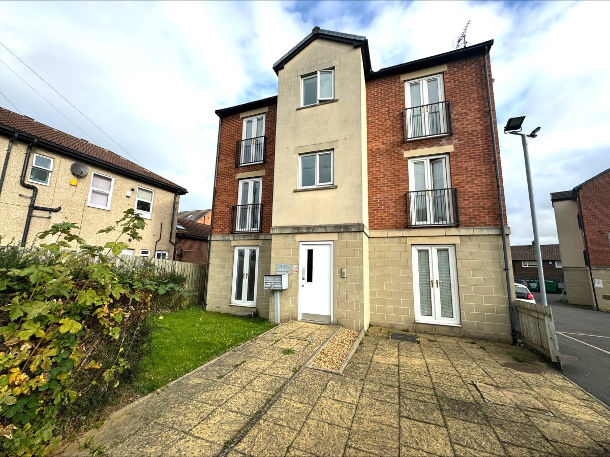 20 Meadow Court Wakefield Flanshaw  WF2 9FJ image 0