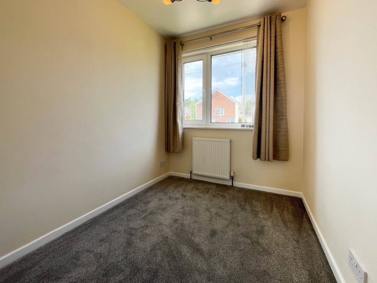 22 Manor Rise Walton Wakefield WF2 6PE image 10