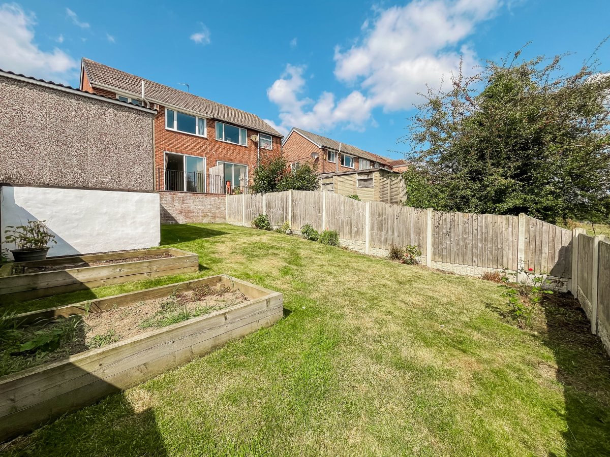 22 Manor Rise Walton Wakefield WF2 6PE image 16