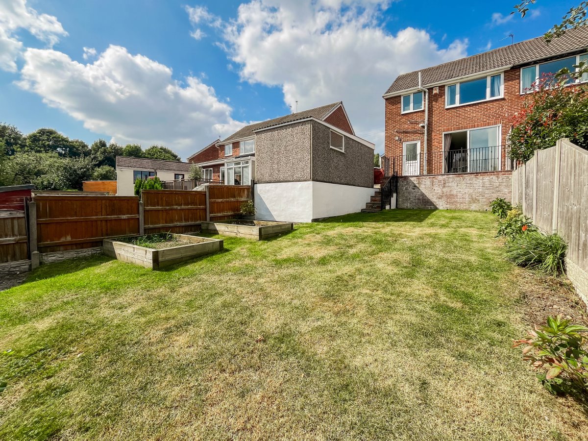 22 Manor Rise Walton Wakefield WF2 6PE image 17